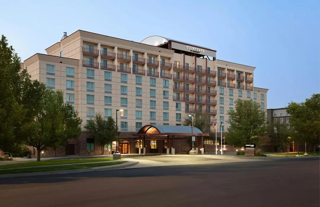 Courtyard By Marriott Denver Airport-1